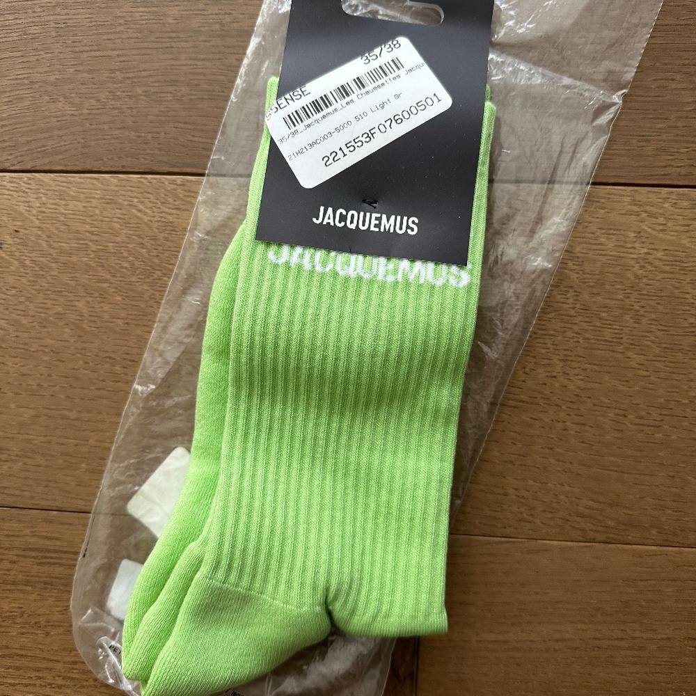 NWT Jacquemus lime green socks